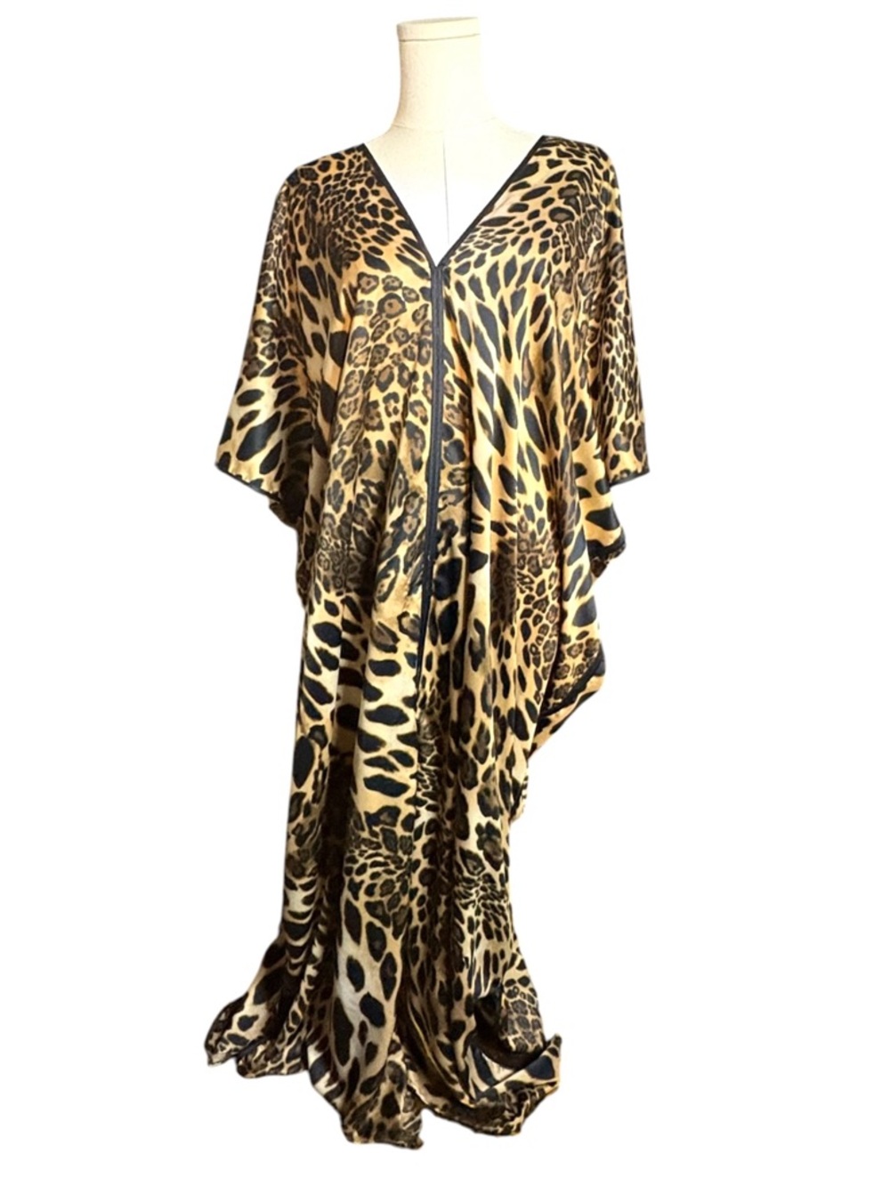 NATORI
Luxe Leopard Caftan in Sz M - Picture 3 of 6